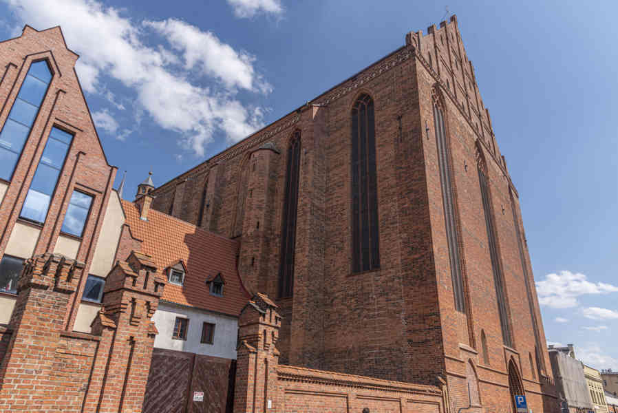 Polonia - Torun 023 - iglesia de la Virgen Maria.jpg